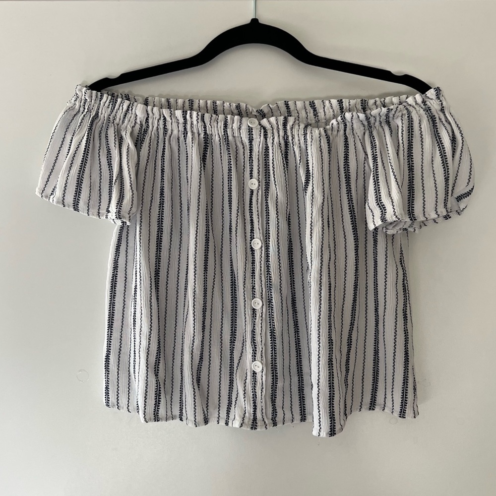 Women’s Cropped Off Shoulder Top